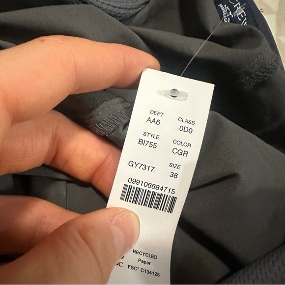 J crew coal grey 9" tech short - Picture 5 of 5